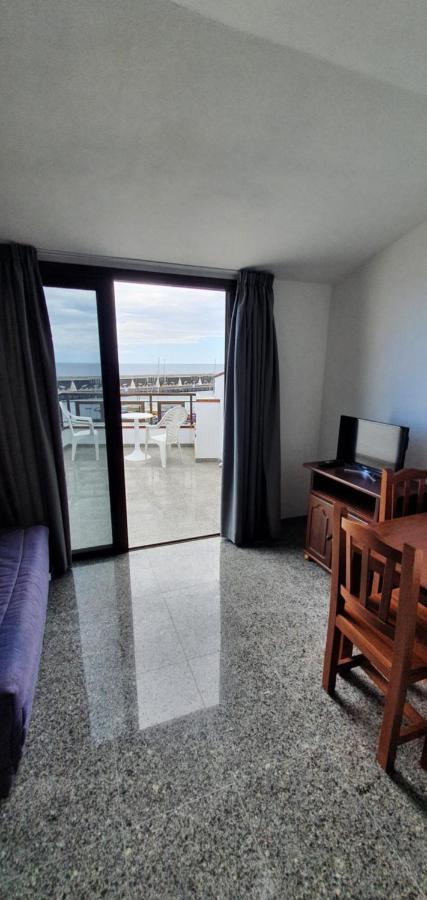 La Marina III Atico B Apartment Ла Рестинга Екстериор снимка